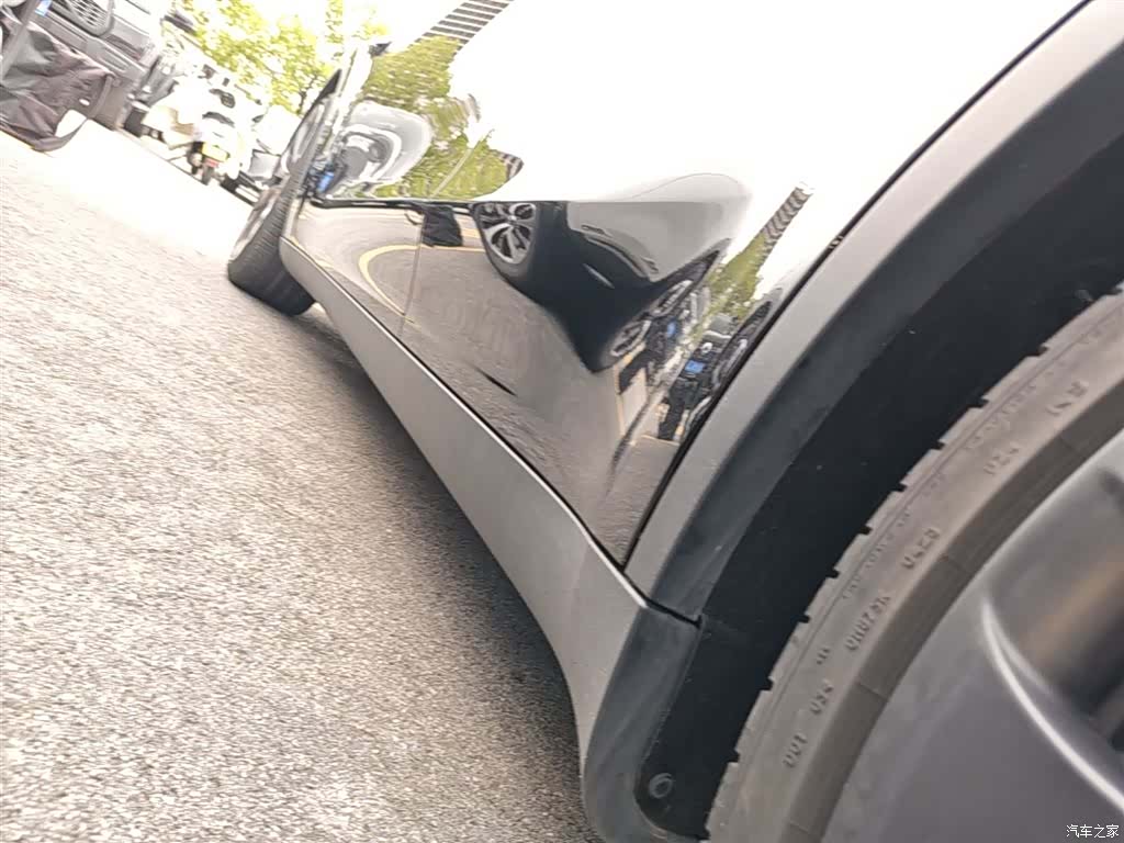 Tesla Model Y, 2023 22