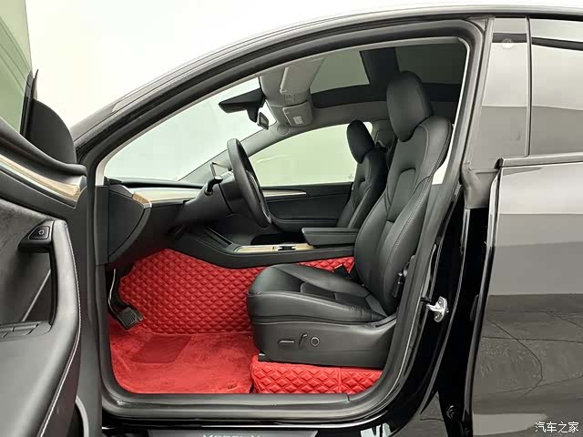 Tesla Model Y, 2022 12