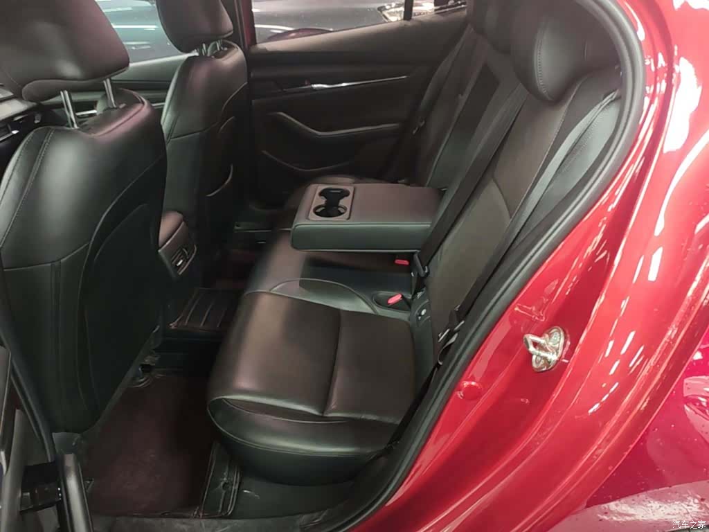 Mazda Mazda3, 2019 13