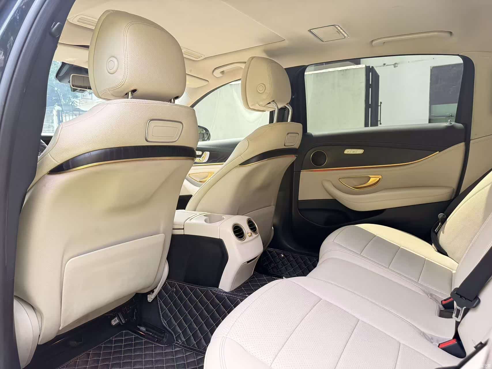 Mercedes-Benz E-Class, 2017 13