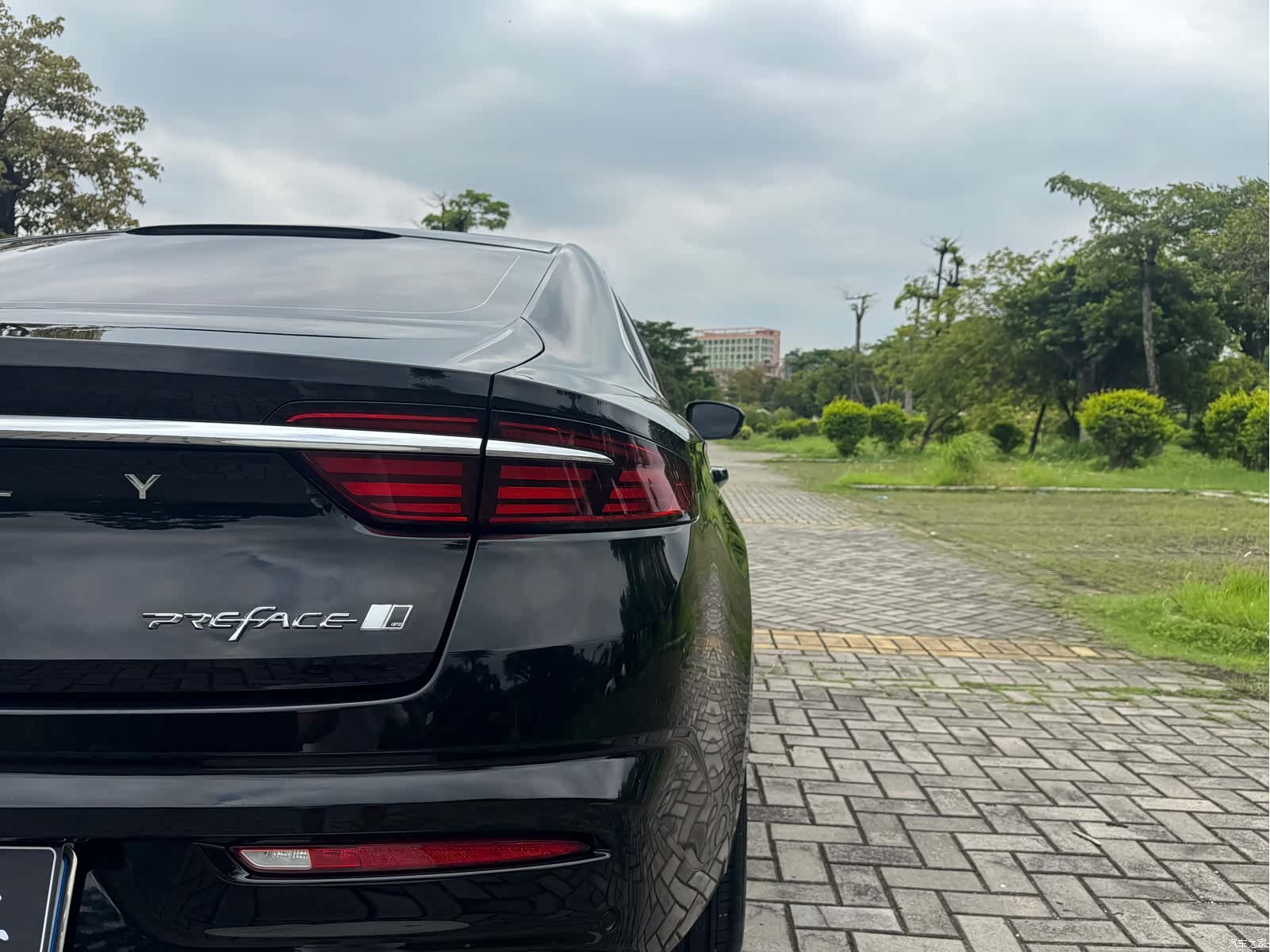 Geely Preface, 2024 18