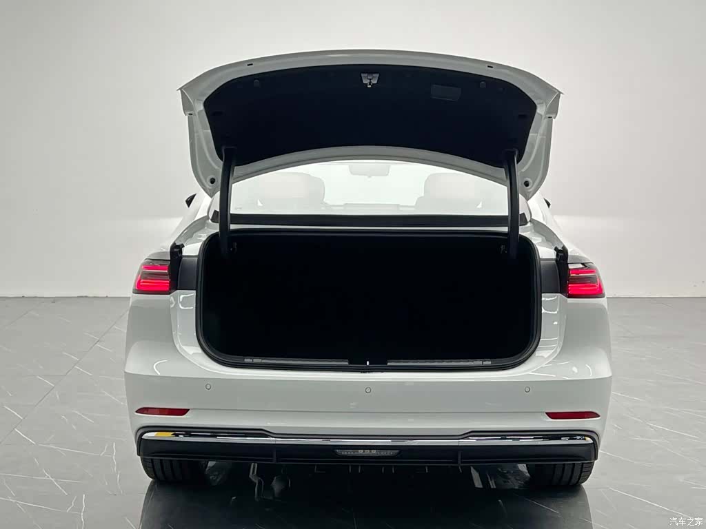 Geely A7, 2026 11
