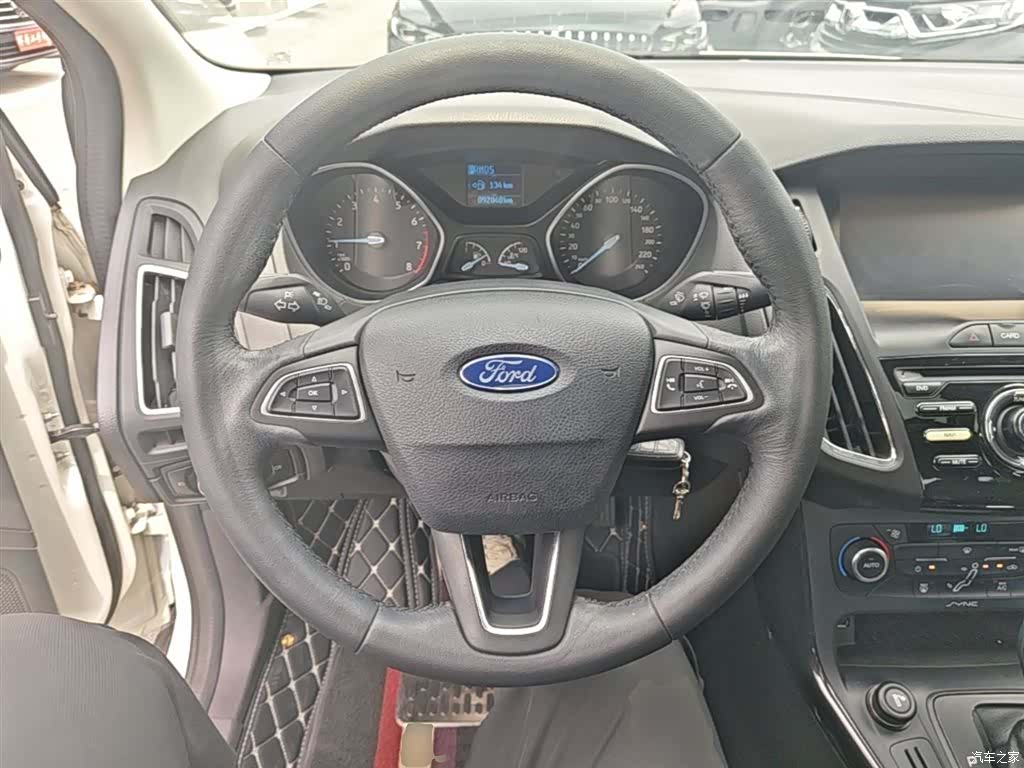 Ford Focus, 2016 11