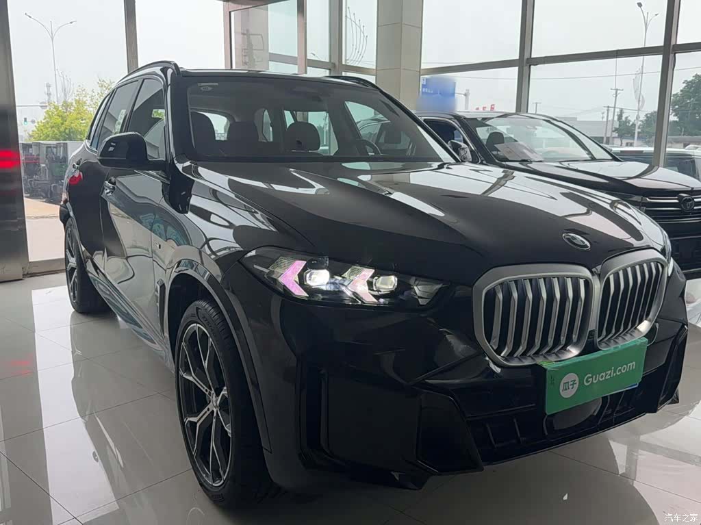BMW X5, 2025 8