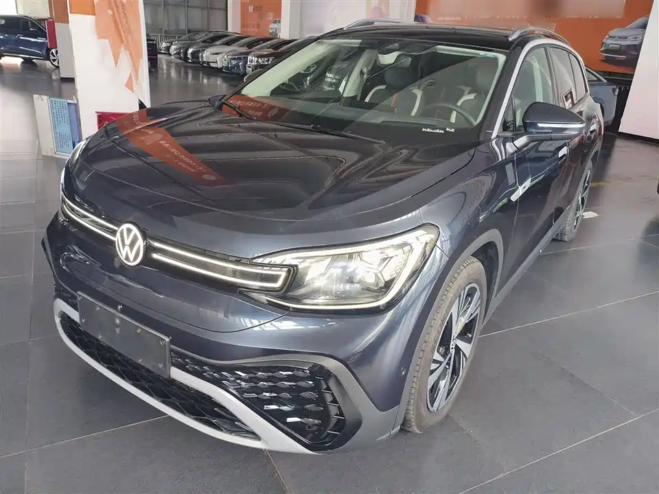 Volkswagen ID.6 CROZZ