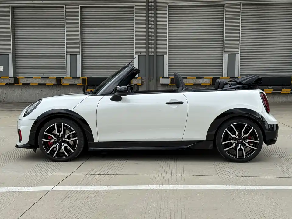 MINI JCW