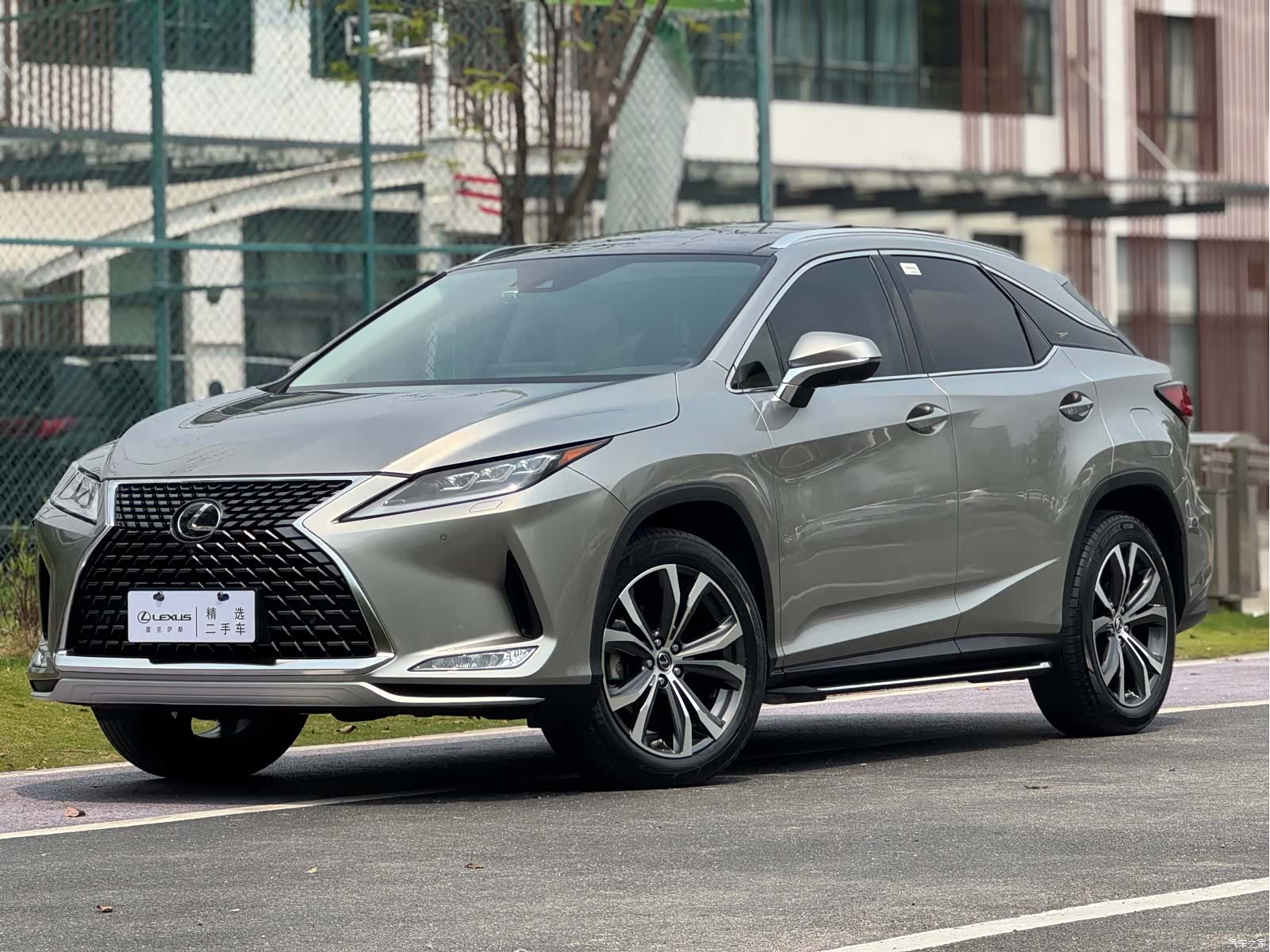 Lexus RX, 2020 1