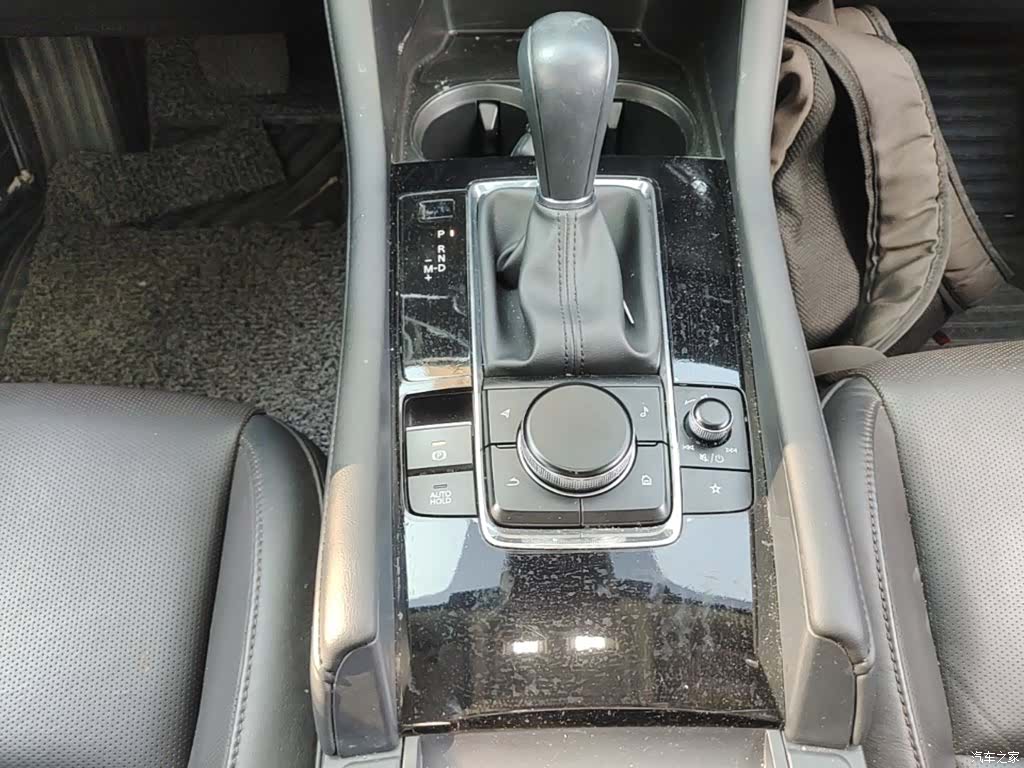 Mazda Mazda3, 2020 14