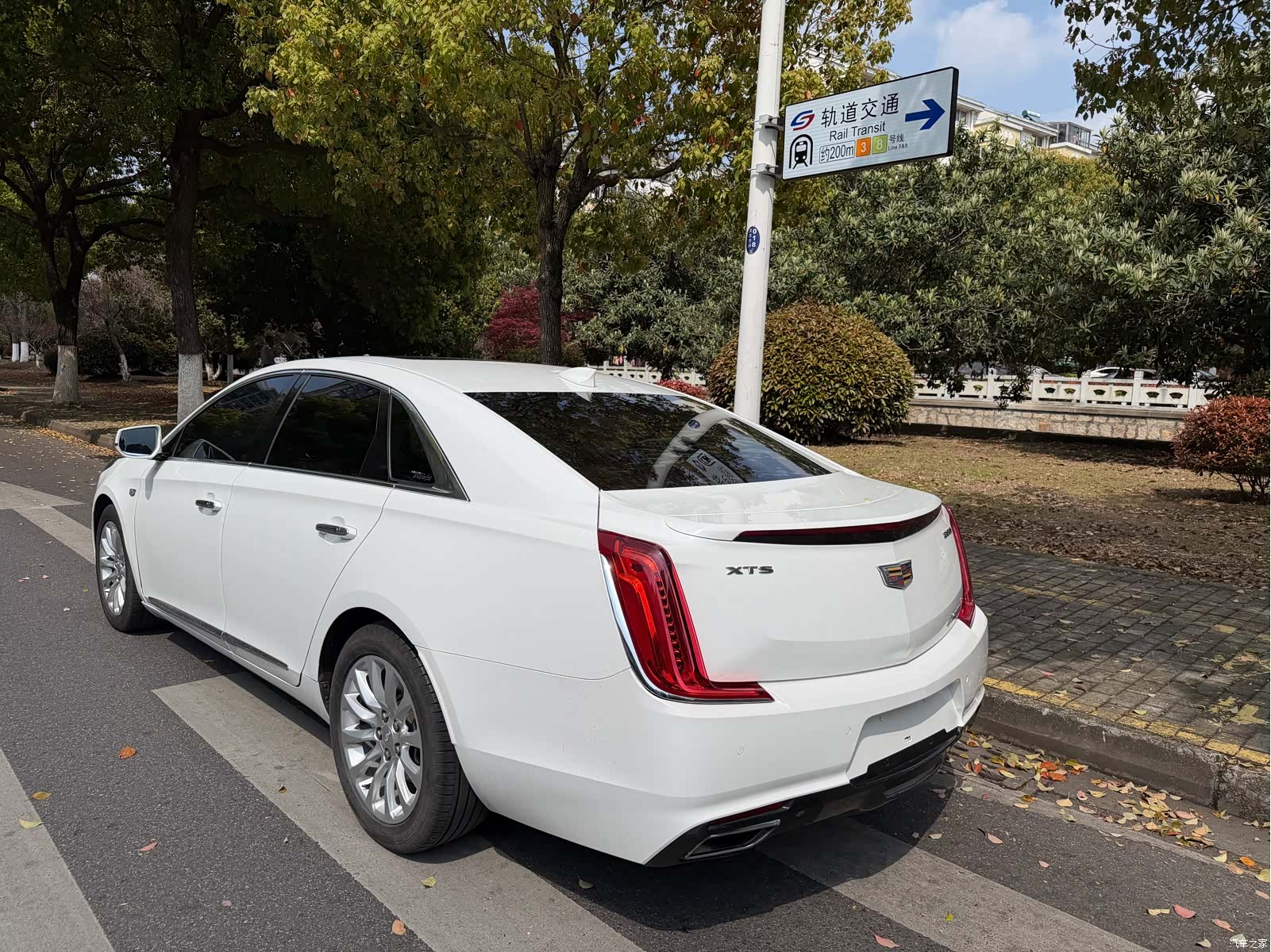 Cadillac XTS, 2019 21