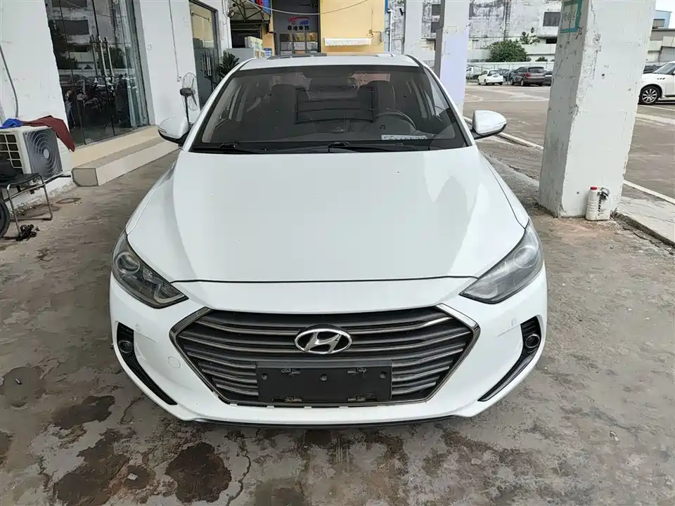 Hyundai Lead