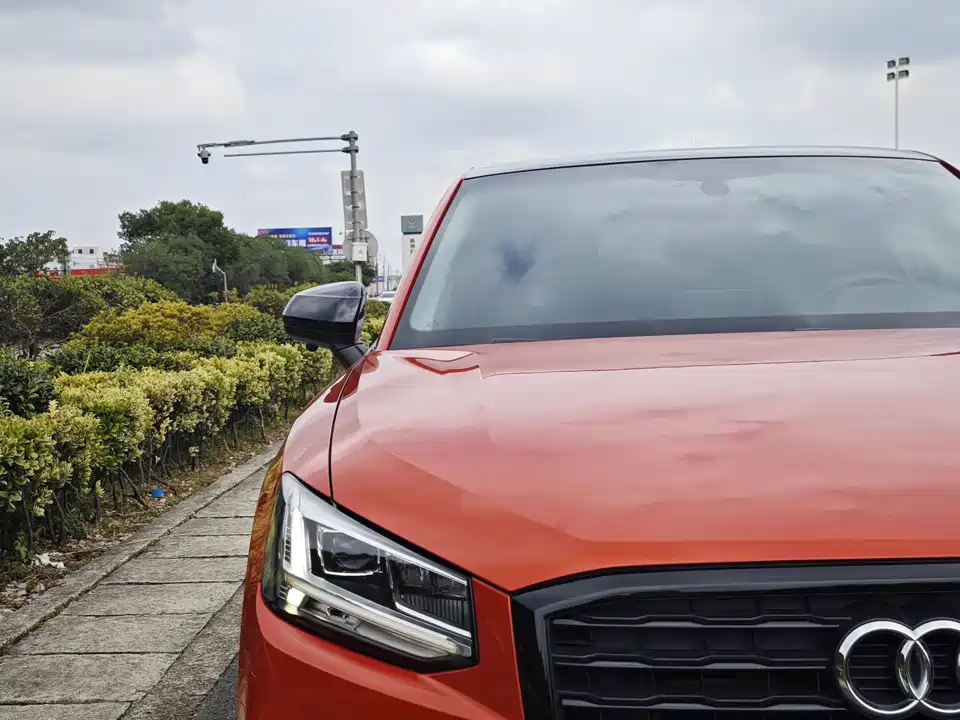 Audi Q2L Audi Q2L