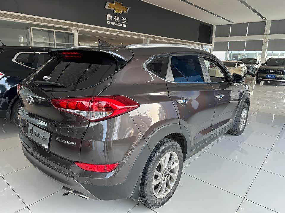 Hyundai Tucson