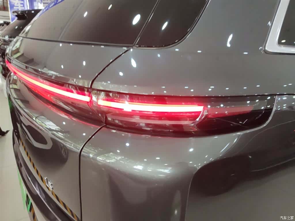 Li Auto L8, 2023 8
