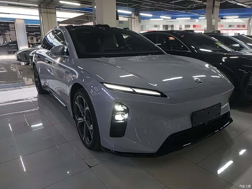 NIO ET5, 2025 4
