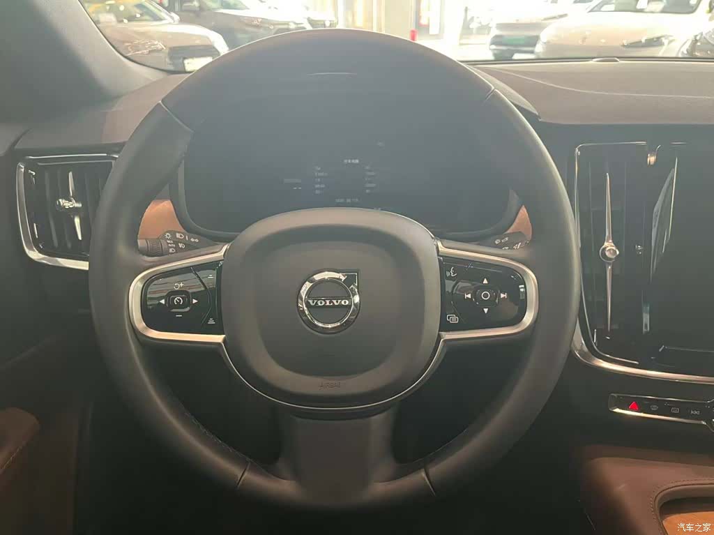 Volvo S90, 2024 6