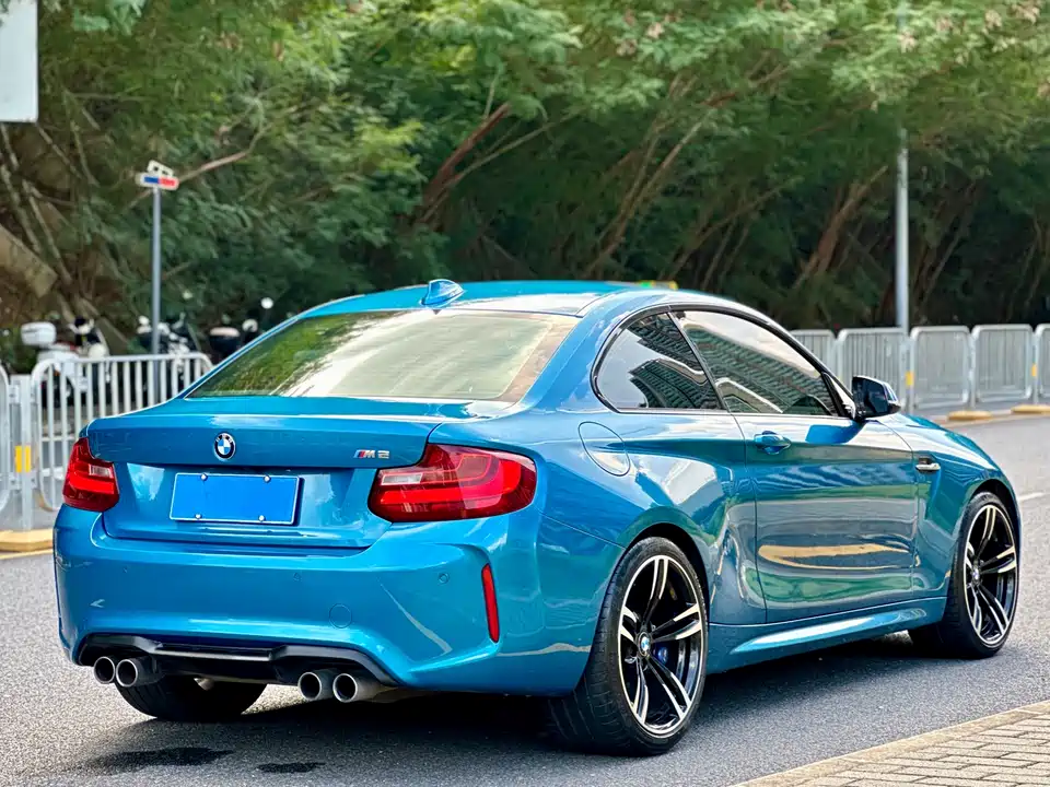 BMW M2