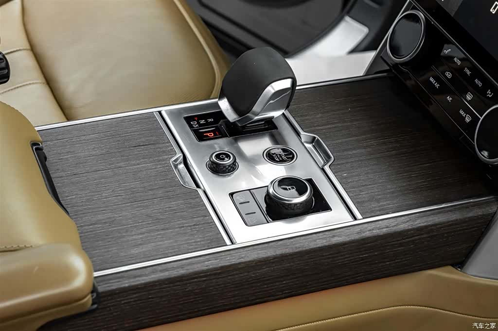 Land Rover Range Rover, 2022 12