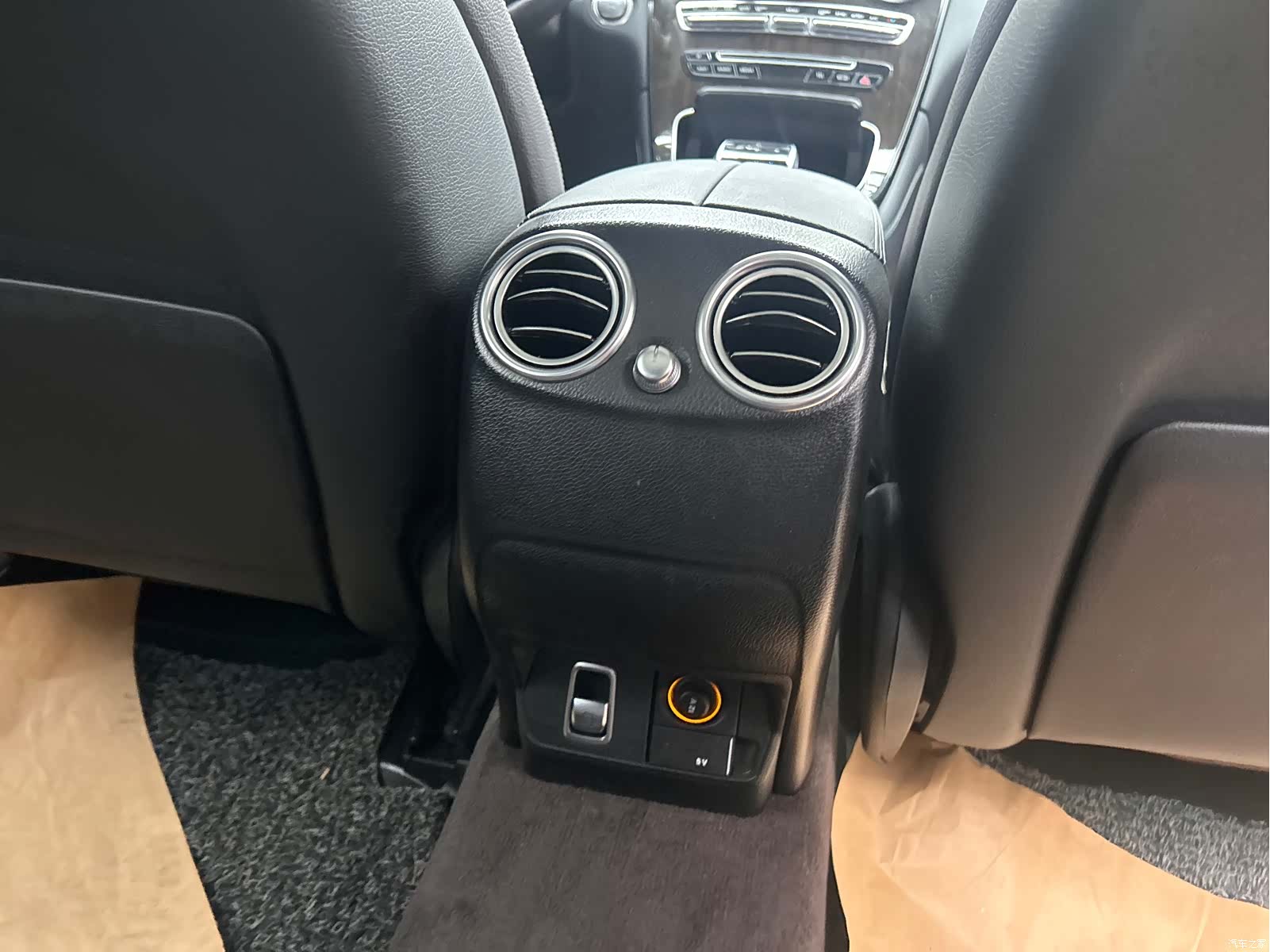 Mercedes-Benz GLC, 2019 15