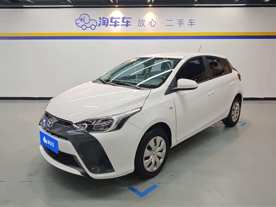 Toyota YARiS L to enjoy
