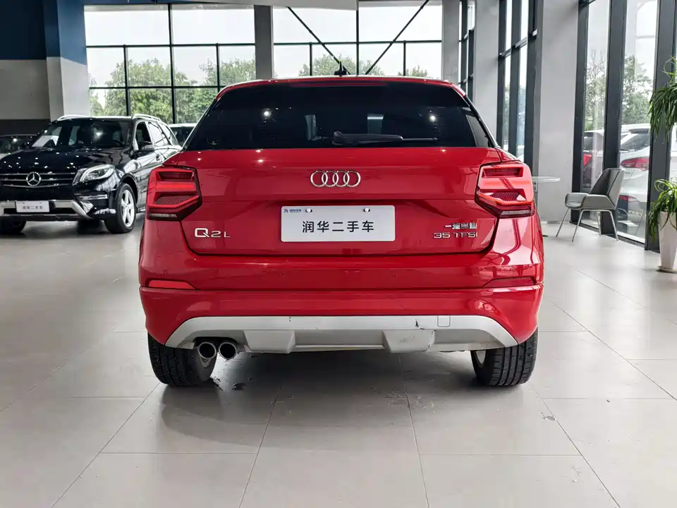 Audi Q2L Audi Q2L