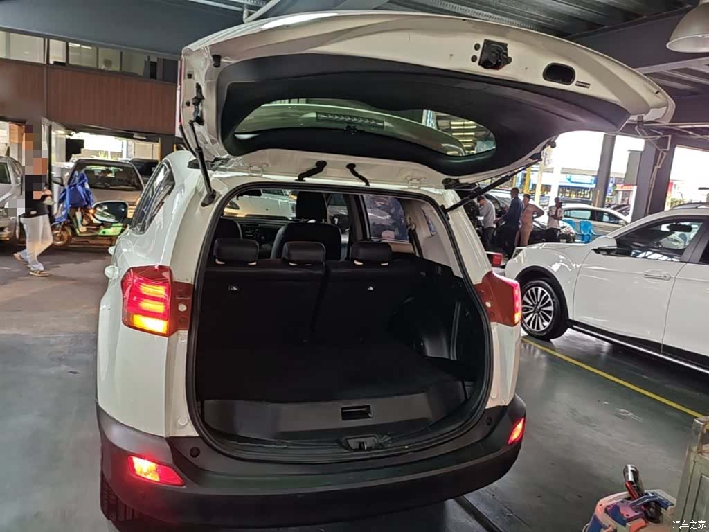 Toyota RAV4, 2016 19