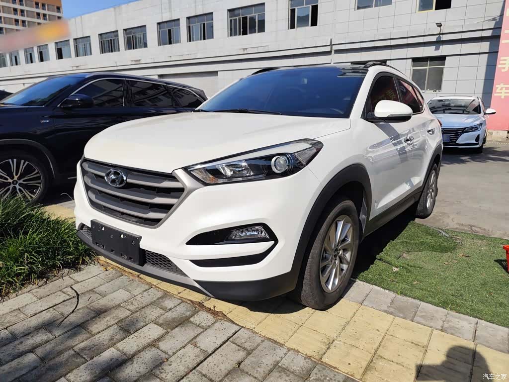 Hyundai Tucson, 2016 1