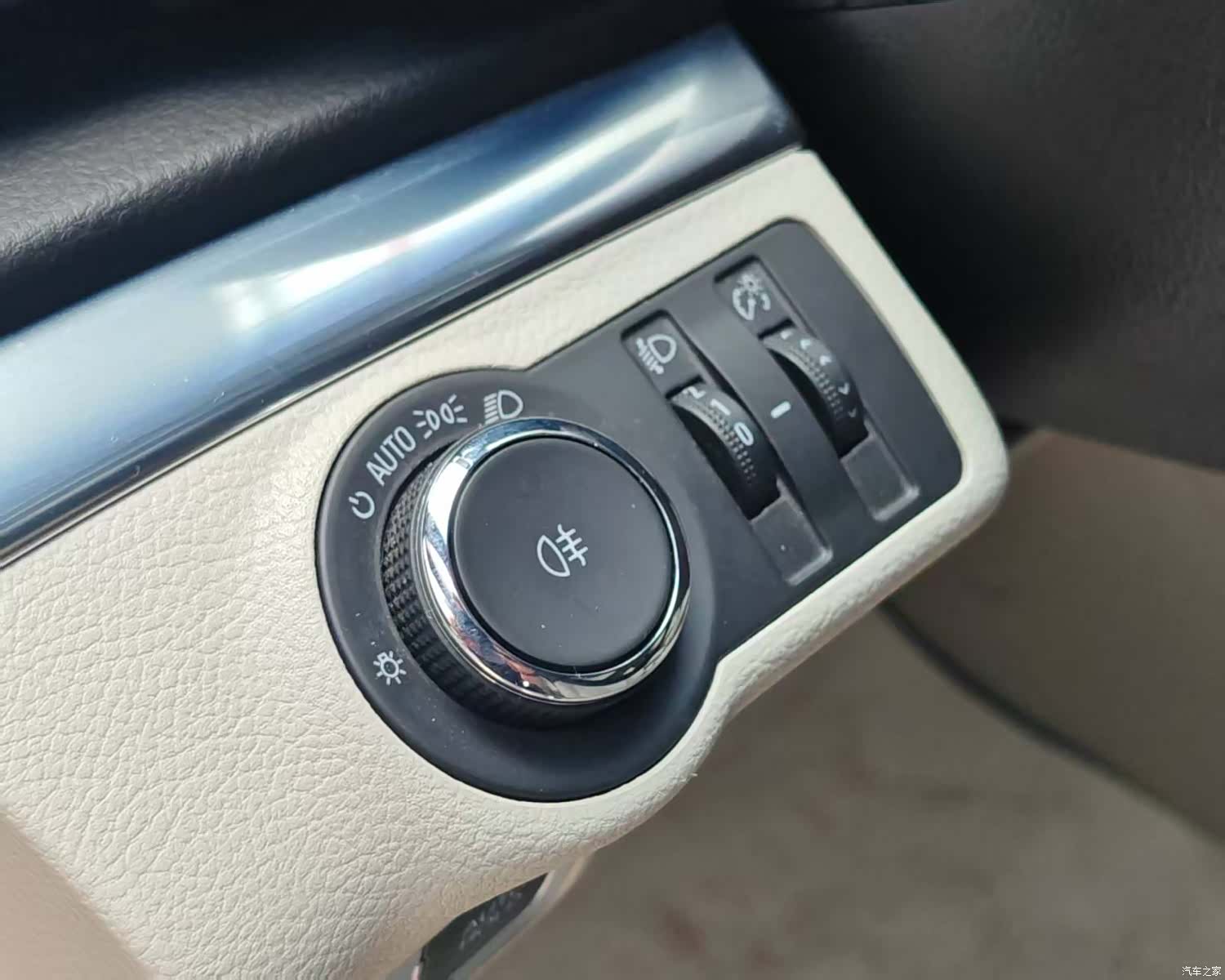 Buick GL8, 2022 13