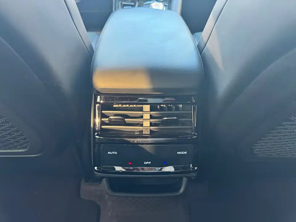 Geely Monjaro