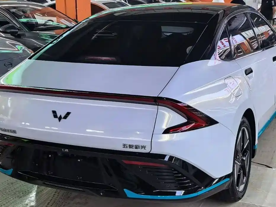 Wuling Wuling Starlight