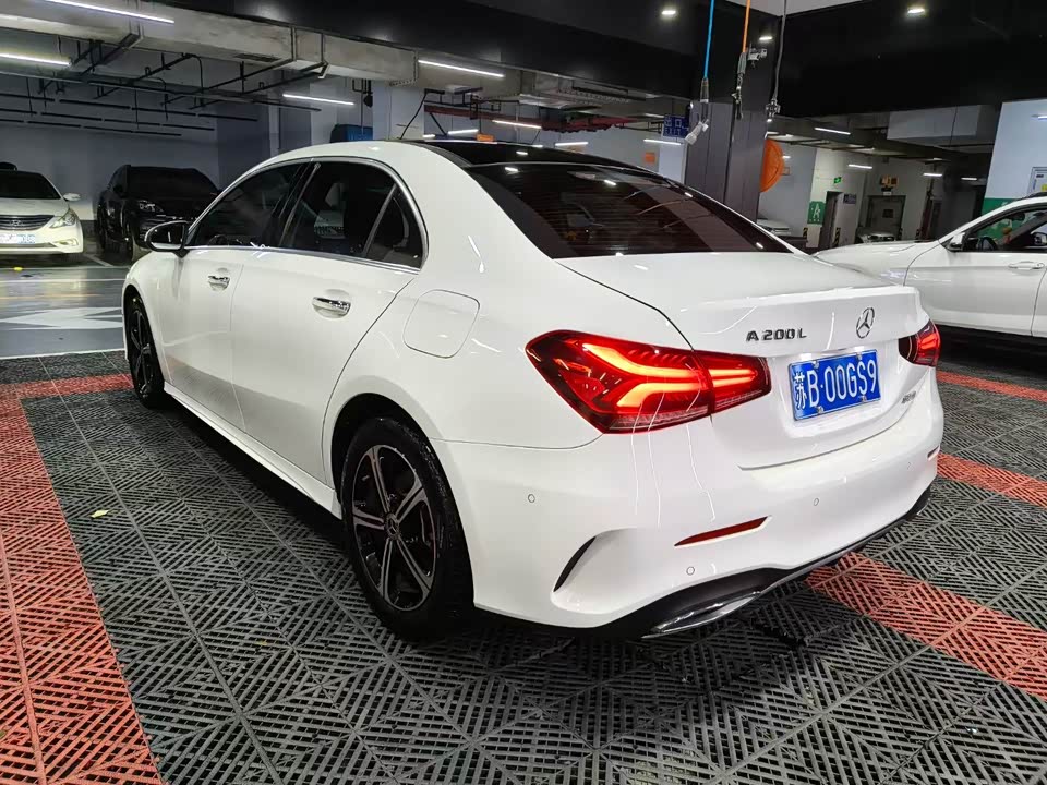 Mercedes-Benz Class A Mercedes-Benz Class A