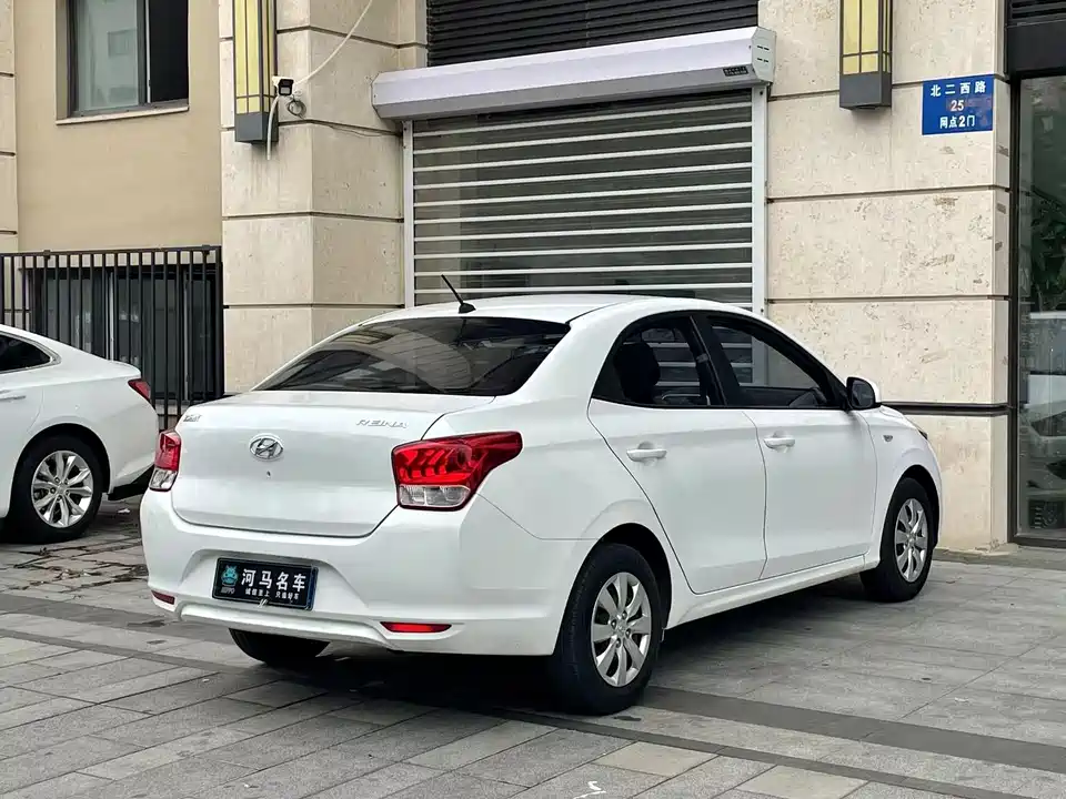 Hyundai Rena