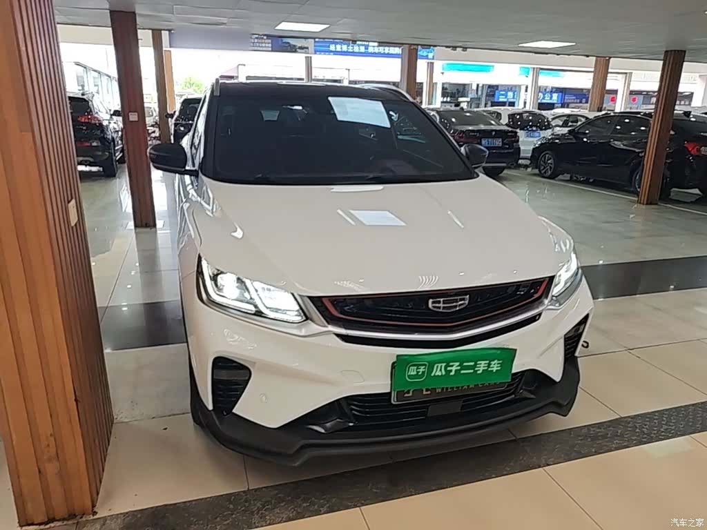 Geely Coolray, 2021 4