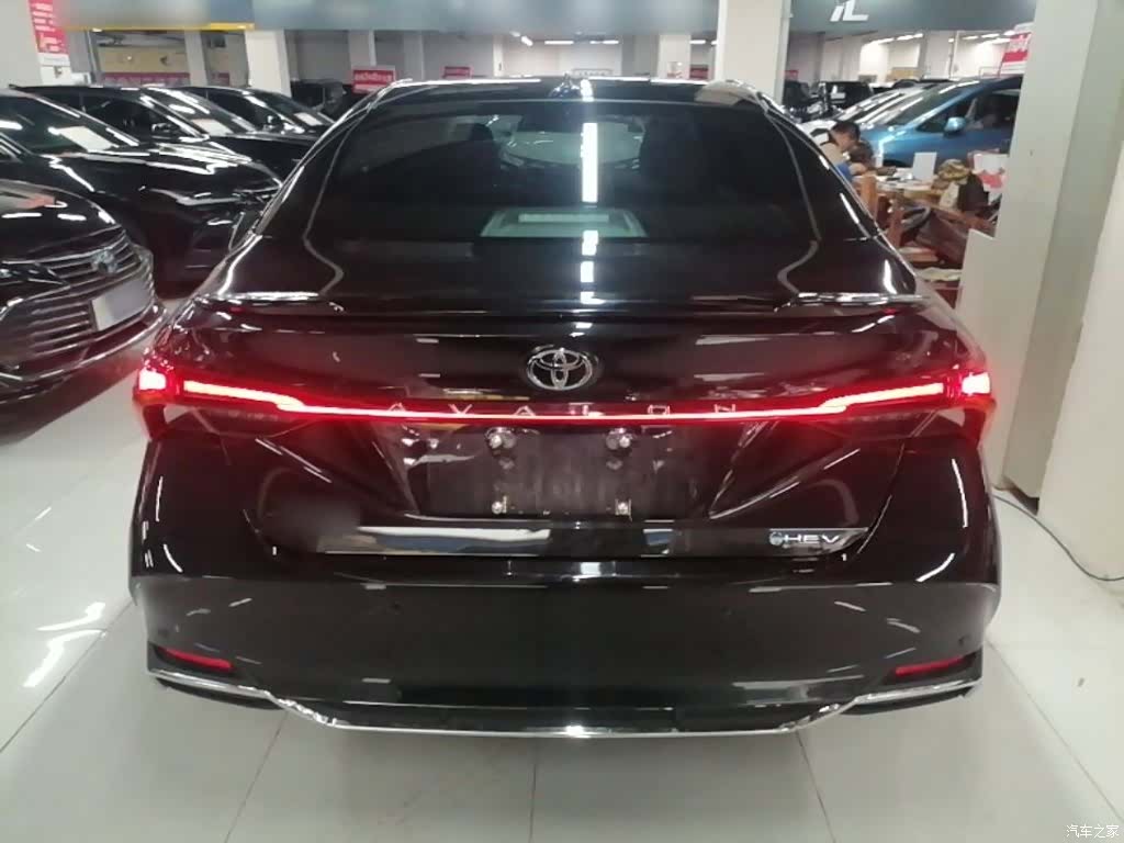 Toyota Avalon, 2025 6