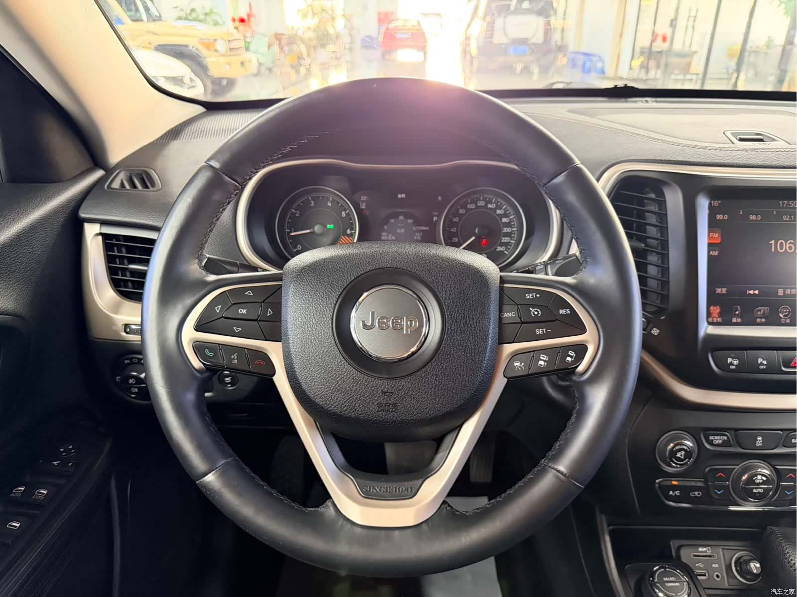 Jeep Cherokee, 2014 12