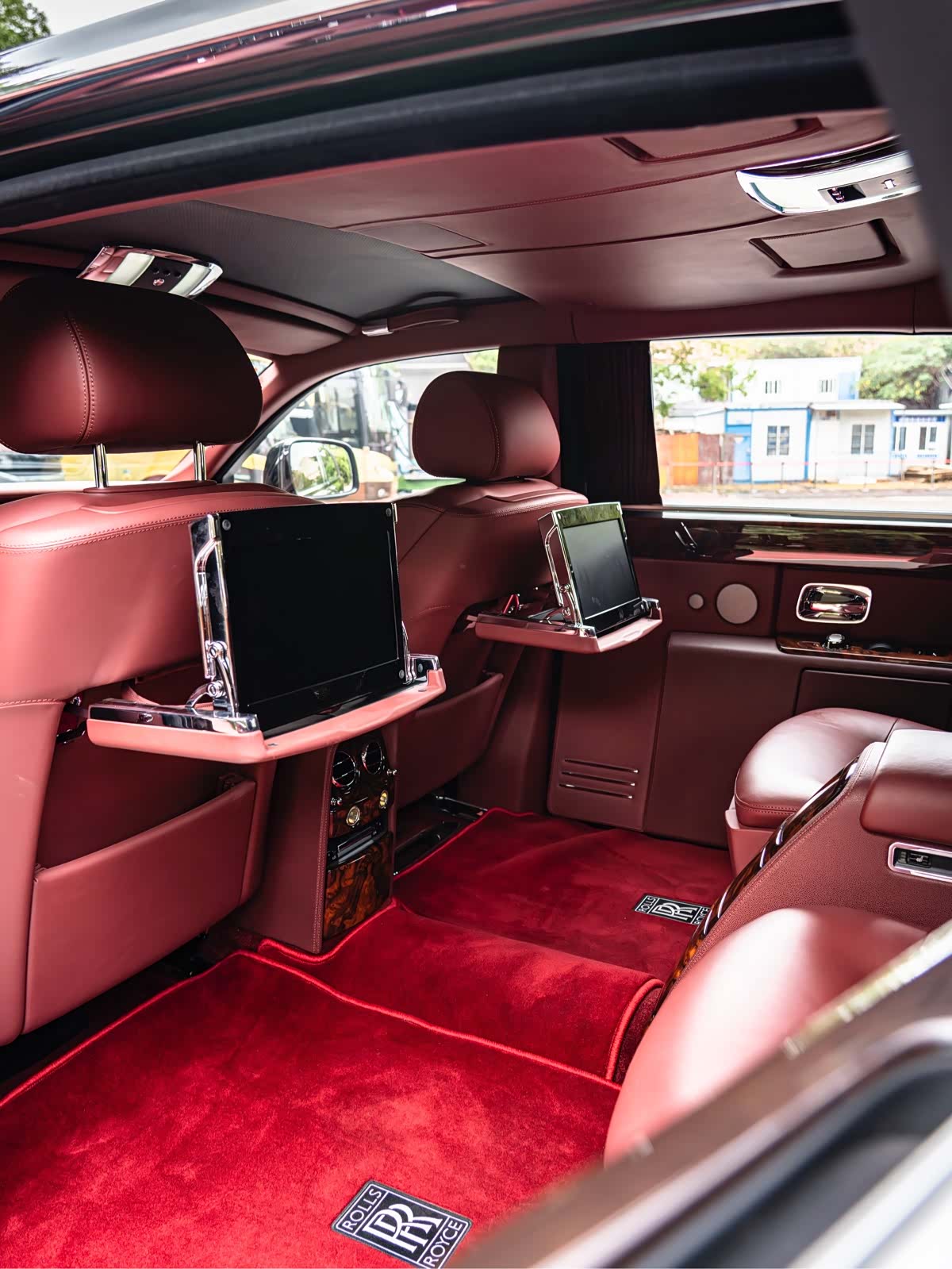 Rolls-Royce Phantom, 2016 14