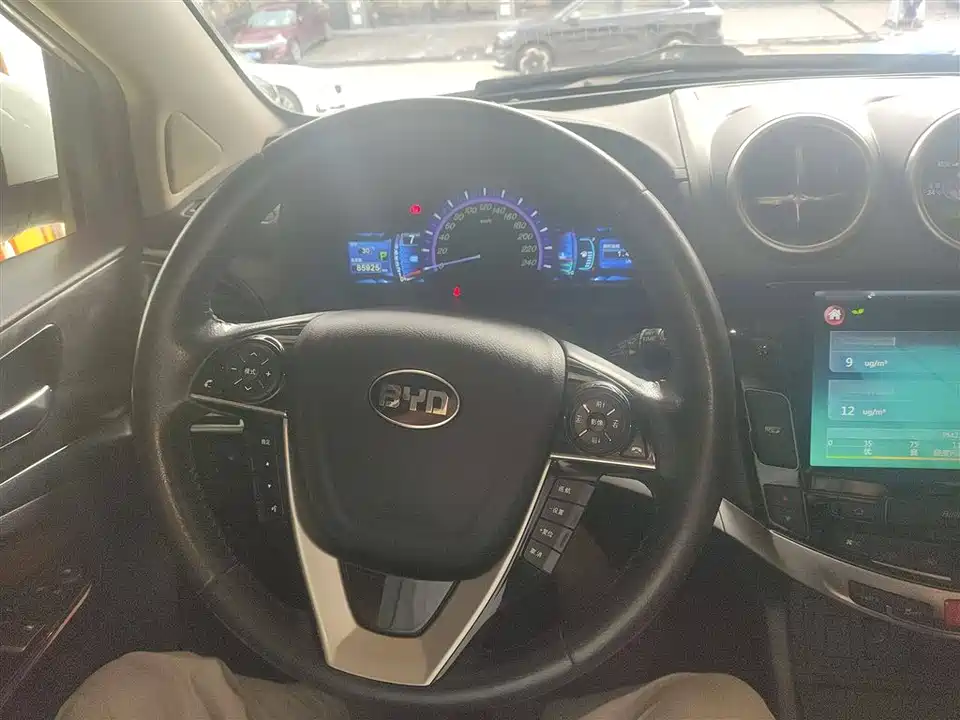 BYD S7