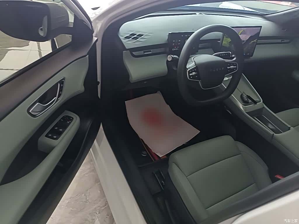 Roewe D6, 2025 16