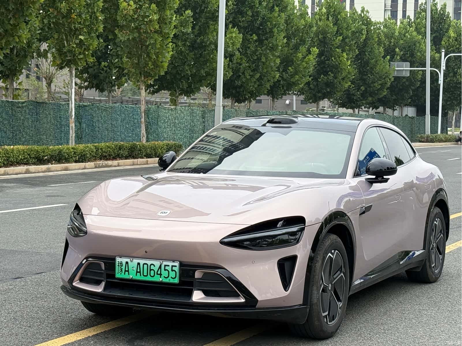 Xiaomi YU7, 2025 1