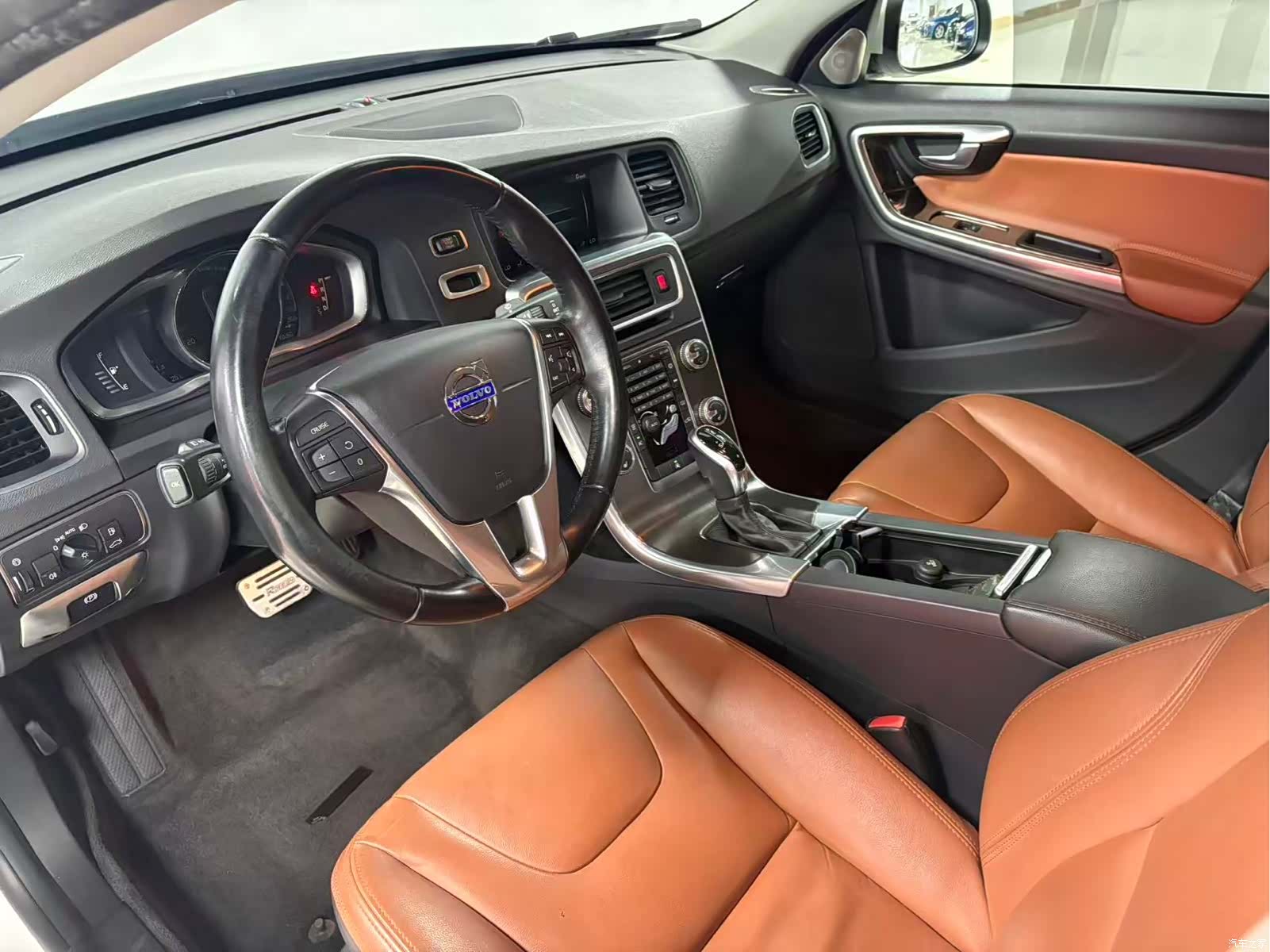 Volvo S60, 2015 27