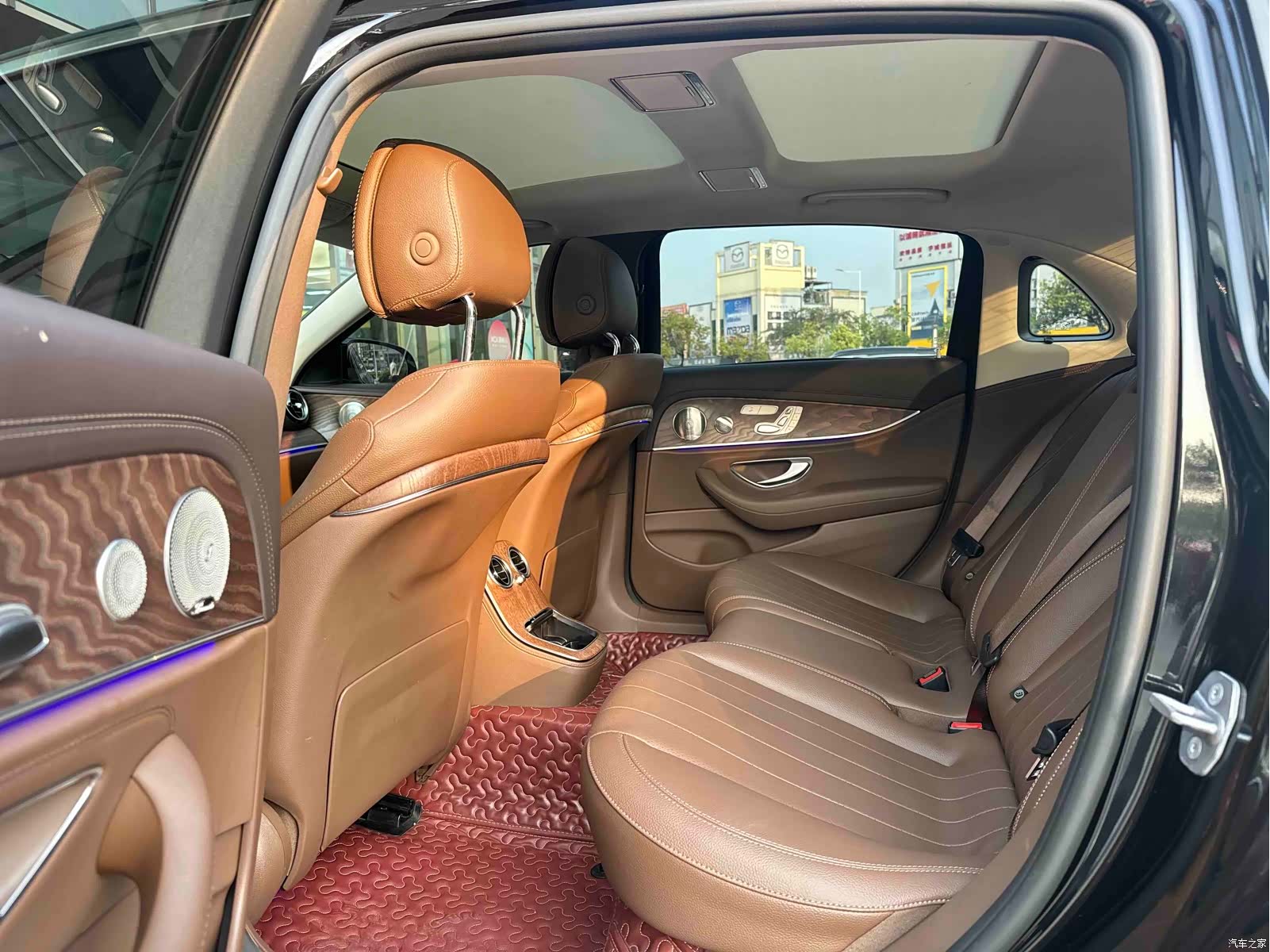 Mercedes-Benz E-Class, 2022 12