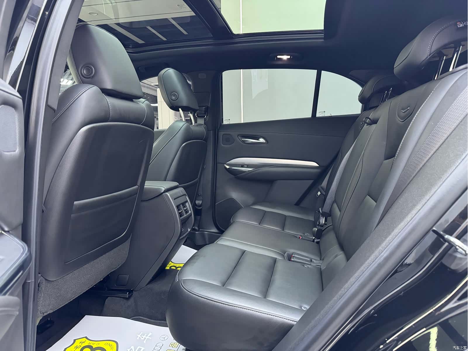 Cadillac XT4, 2022 8