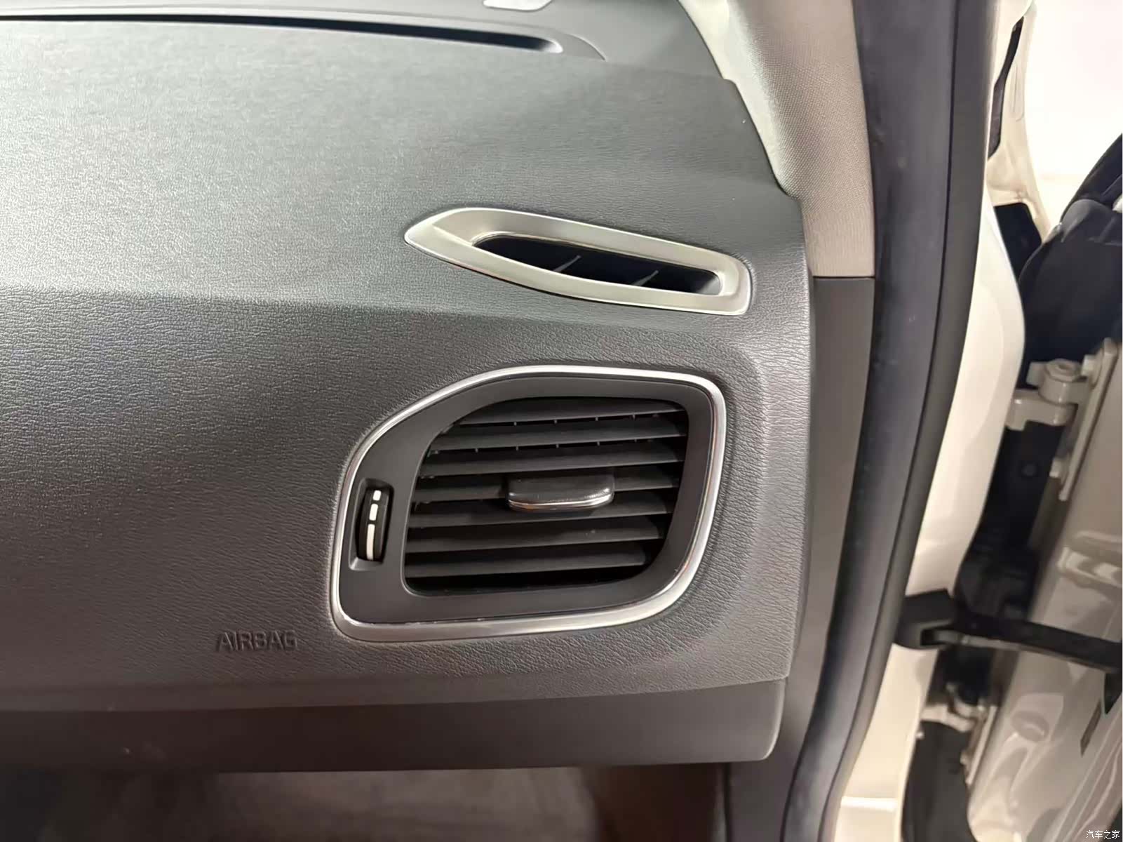 Volvo S60, 2015 12