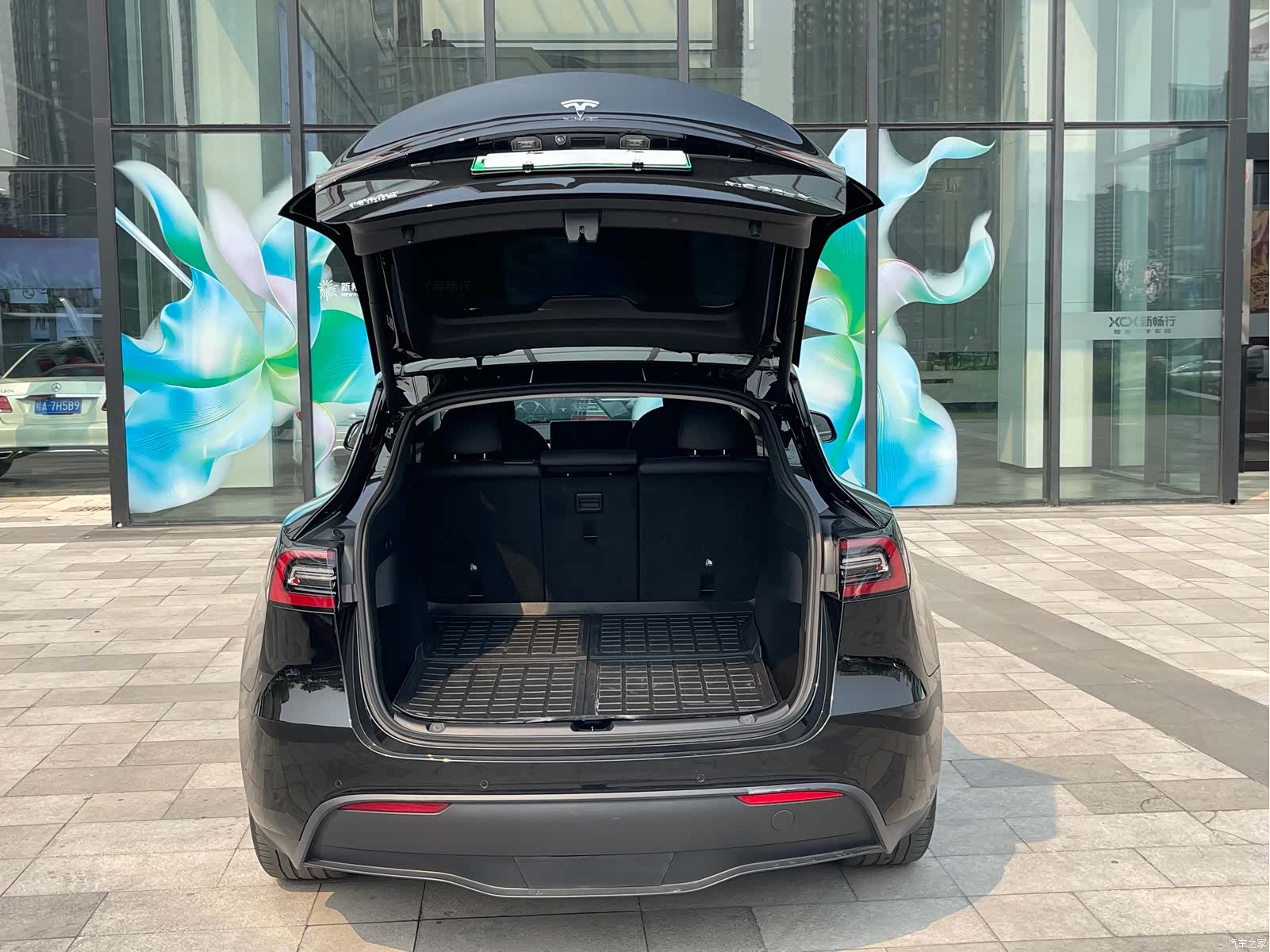 Tesla Model Y, 2022 27