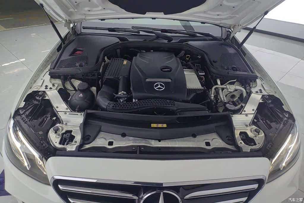 Mercedes-Benz E-Class, 2017 10