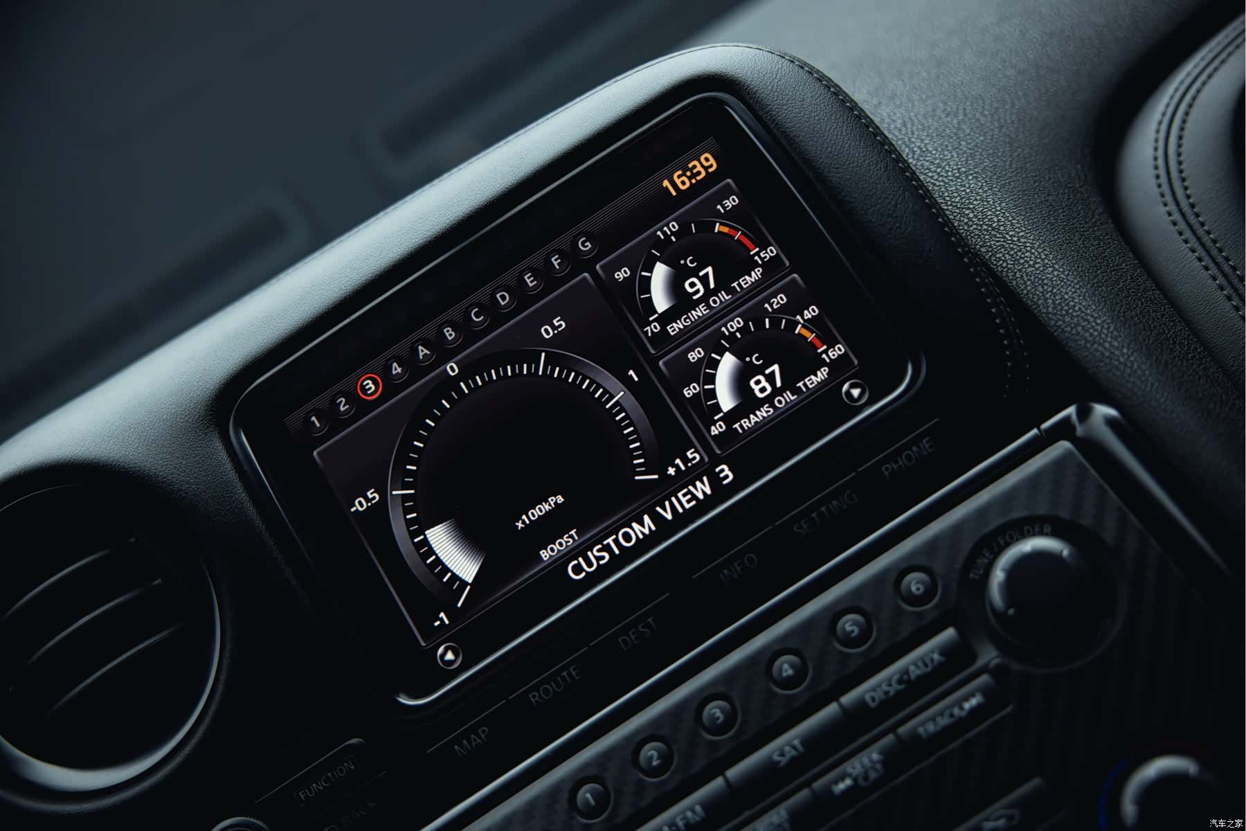 Nissan GT-R, 2011 25