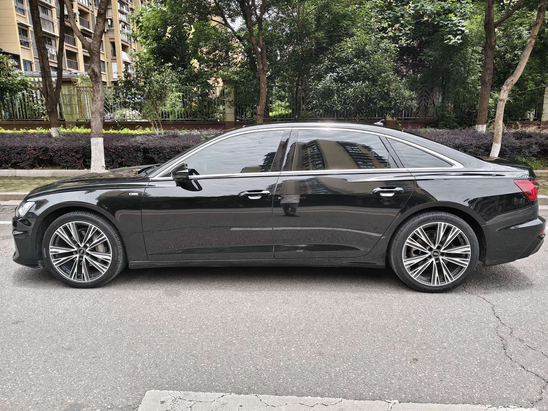 Audi A6L, 2022 8