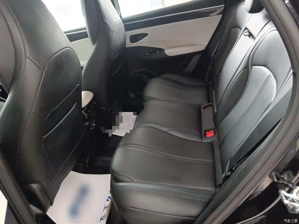Geely Galaxy L7, 2023 13