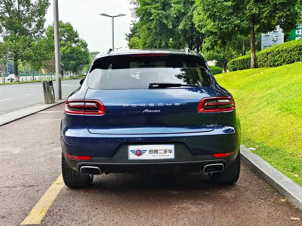 Porsche Macan