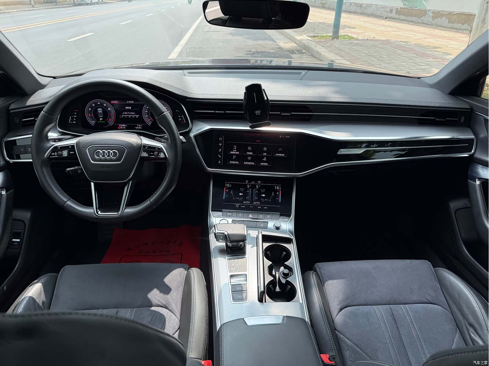 Audi A6L, 2018 все фото