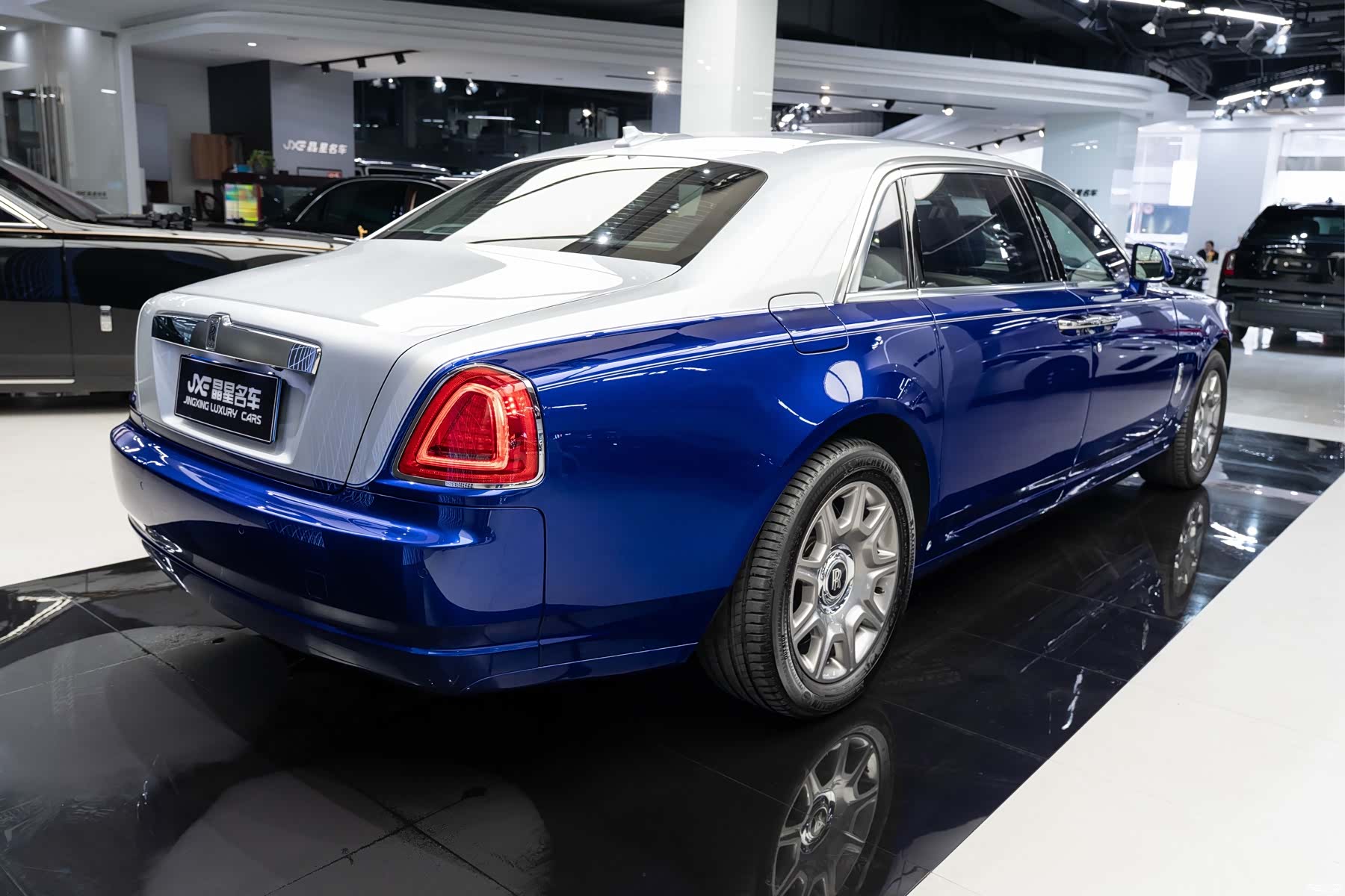 Rolls-Royce Ghost, 2018 13